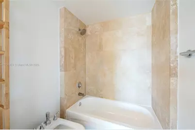 3530 SW 22nd St #614, Miami, FL 33145 - Photo 14