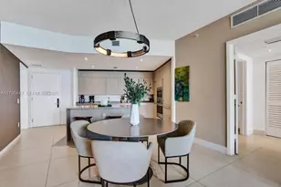 4111 S Ocean Dr, Hollywood, FL 33019 - Photo 2