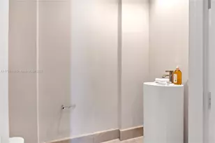 18501 Collins Ave, Sunny Isles Beach, FL 33160 - Photo 18