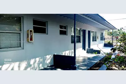 2515 NW 52nd St, Miami, FL 33142 - Photo 12