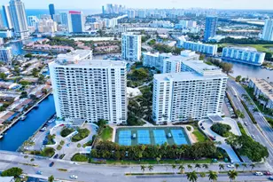 600 Three Islands Boulevard, Hallandale Beach, FL 33009 - Photo 20