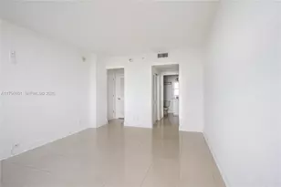 401 69th St, Miami Beach, FL 33141 - Photo 16