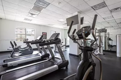 401 69th St #1413, Miami Beach, FL 33141 - Photo 4