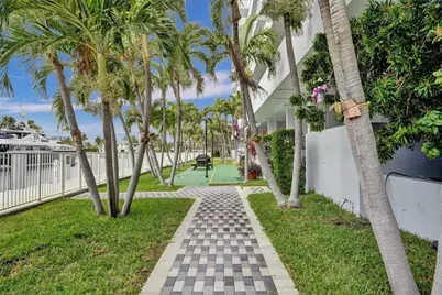 137 Golden Isles Dr #1105, Hallandale Beach, FL 33009 - Photo 44
