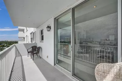 137 Golden Isles Dr #1105, Hallandale Beach, FL 33009 - Photo 12