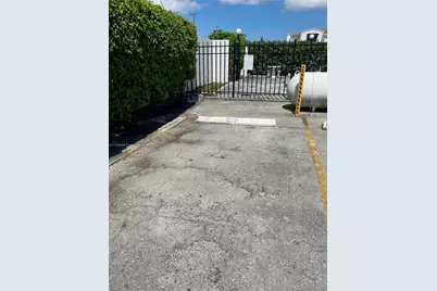 1400 SW 27th Ave #202, Miami, FL 33145 - Photo 28