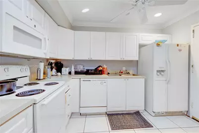 4848 NW 24th Ct #215, Lauderdale Lakes, FL 33313 - Photo 18