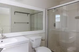 10121 NW 51st Ln, Doral, FL 33178 - Photo 8