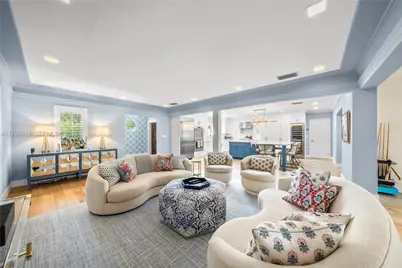725 Vilabella Ave, Coral Gables, FL 33146 - Photo 8