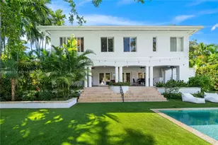 725 Vilabella Ave, Coral Gables, FL 33146 - Photo 2