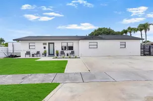 3640 SW 122nd Pl, Miami, FL 33175 - Photo 2