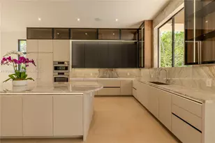 4231 SW 10th St, Miami, FL 33134 - Photo 10