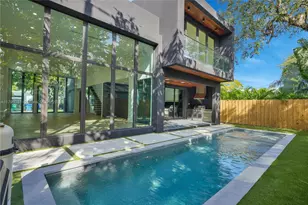 30 NE 50th St, Miami, FL 33137 - Photo 14