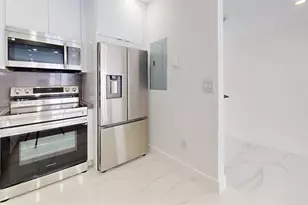 3625 N Country Club Dr, Aventura, FL 33180 - Photo 22