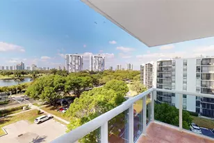 3625 N Country Club Dr, Aventura, FL 33180 - Photo 26