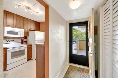 7080 Environ Blvd #223, Lauderhill, FL 33319 - Photo 8