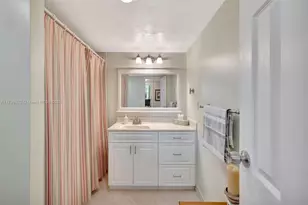 7080 Environ Blvd, Lauderhill, FL 33319 - Photo 20