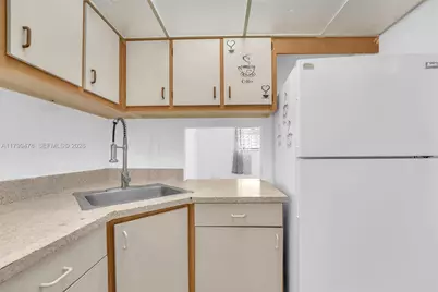 801 NW 47th Ave #118W, Miami, FL 33126 - Photo 2