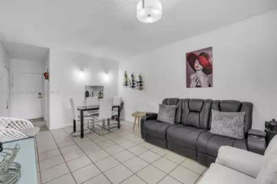 4550 NW 9th St #106E, Miami, FL 33126 - Photo 4