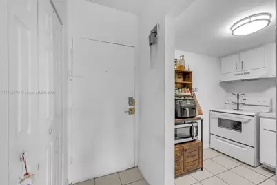 4550 NW 9th St #106E, Miami, FL 33126 - Photo 2