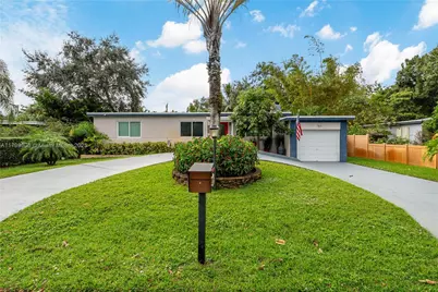 5189 SW 28th Ave, Dania Beach, FL 33312 - Photo 2