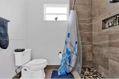 2625 SE 5th Ct, Homestead, FL 33033 - Photo 12