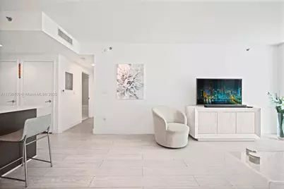 500 Brickell Ave #1208, Miami, FL 33131 - Photo 30