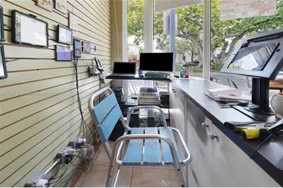 2389 SW 22nd St, Miami, FL 33145 - Photo 14