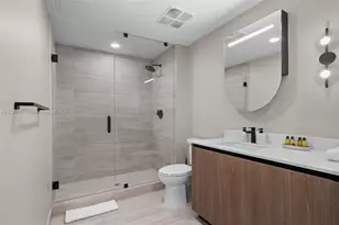 580 72nd St, Miami Beach, FL 33141 - Photo 12