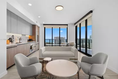 580 72nd Street #1402, Miami Beach, FL 33141 - Photo 2