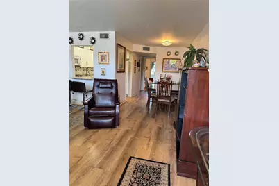 9021 Sunrise Lakes Blvd #115, Sunrise, FL 33322 - Photo 10