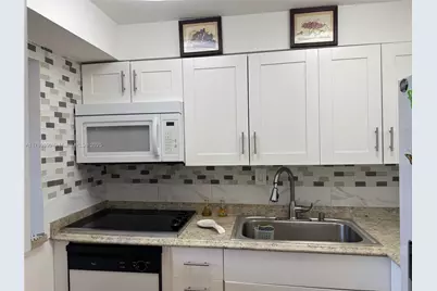 9021 Sunrise Lakes Blvd #115, Sunrise, FL 33322 - Photo 1