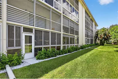 2405 Antigua Cir #E1, Coconut Creek, FL 33066 - Photo 16