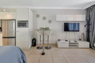 19201 Collins Ave #1001, Sunny Isles Beach, FL 33160 - Photo 10