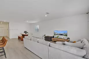 14836 SW 162nd St, Miami, FL 33187 - Photo 10