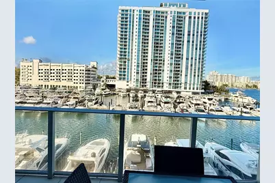 17111 Biscayne Blvd #403, North Miami Beach, FL 33160 - Photo 2