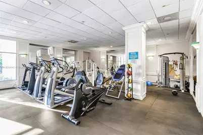 5700 Collins Ave #4A, Miami Beach, FL 33140 - Photo 26