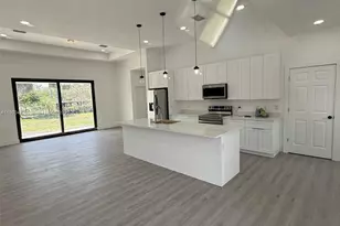 660 S Zambria St, Clewiston, FL 33440 - Photo 10