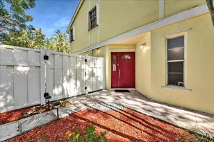 1060 SW 111th Way, Davie, FL 33324 - Photo 1