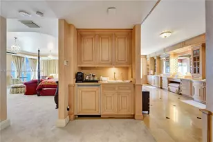 6051 N Ocean Dr, Hollywood, FL 33019 - Photo 44