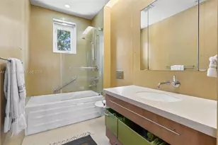 2500 Mercedes Dr, Fort Lauderdale, FL 33316 - Photo 30
