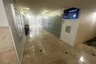 800 Parkview Dr, Hallandale Beach, FL 33009 - Photo 22