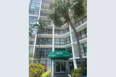800 Parkview Dr #104, Hallandale Beach, FL 33009 - Photo 1