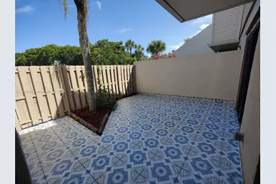 616 Executive Center Dr #107, West Palm Beach, FL 33401 - Photo 6