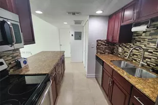 616 Executive Center Dr, West Palm Beach, FL 33401 - Photo 12