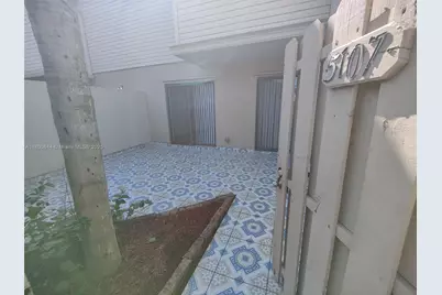 616 Executive Center Dr #107, West Palm Beach, FL 33401 - Photo 4