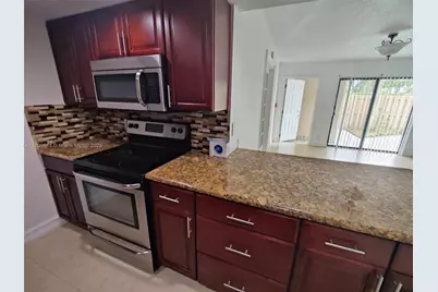 616 Executive Center Dr #107, West Palm Beach, FL 33401 - Photo 14