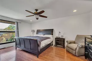 1541 NW 92nd Ave, Pembroke Pines, FL 33024 - Photo 18