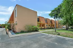 1541 NW 92nd Ave, Pembroke Pines, FL 33024 - Photo 26