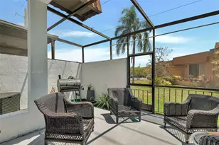 1541 NW 92nd Ave, Pembroke Pines, FL 33024 - Photo 16